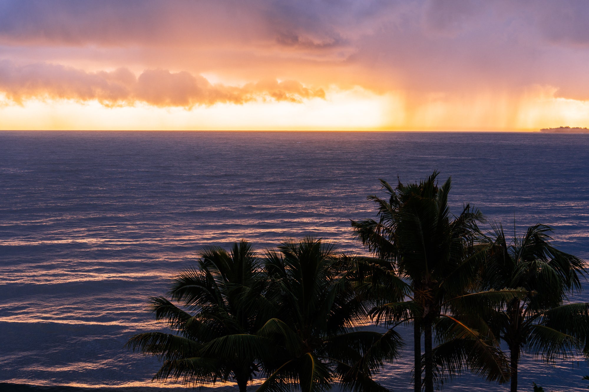 Aloha Kakahiaka - Honoli'i Sunrise / Big Island, Hawaii