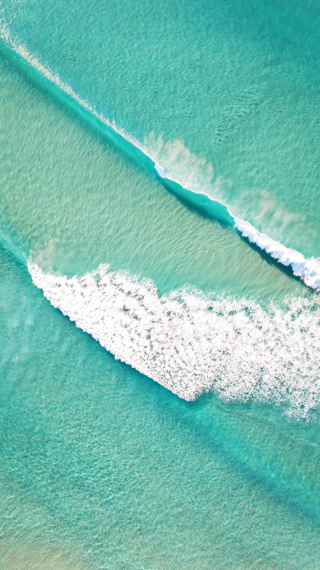 Beautiful Waves / Australia