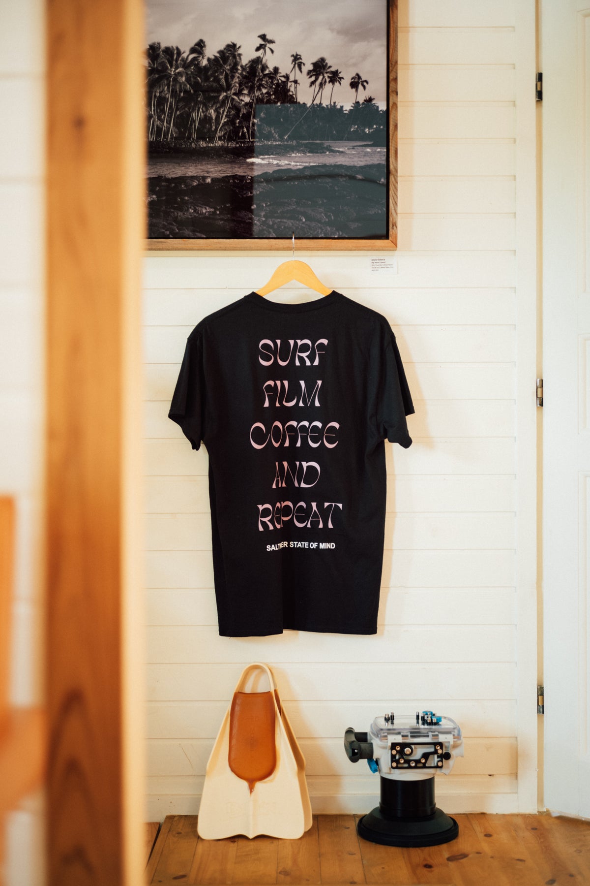 GALLERY TEE  | SURF, FILM, COFFEE AND REPEAT